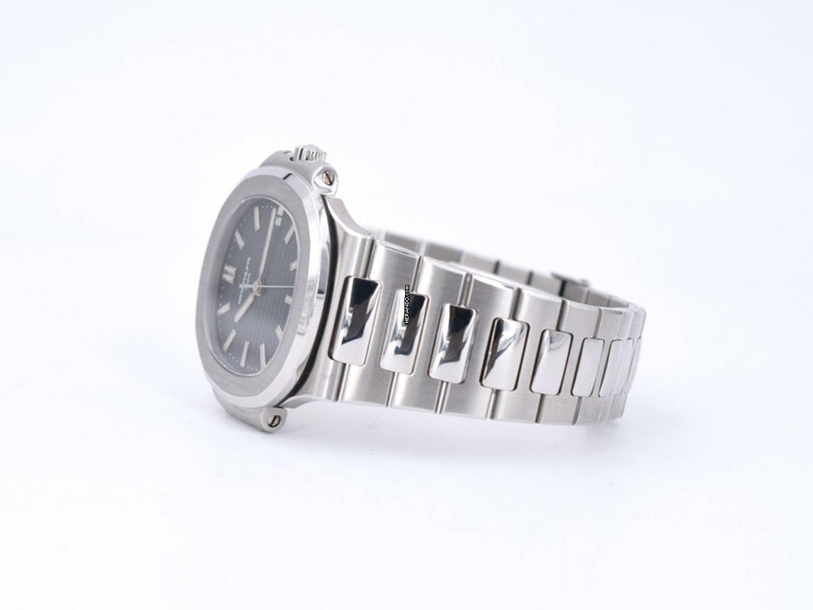Thumbnail von Patek Philippe Nautilus 5800/1a-001 Very Rare Full Set