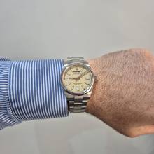 Thumbnail von Rolex Oyster Perpetual Desert Sand 41mm Bege Automático Completo