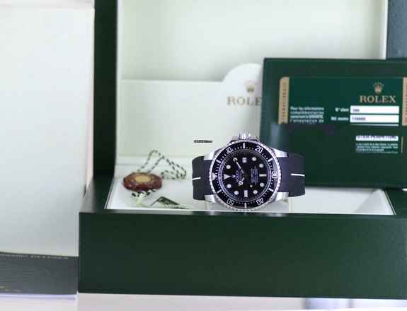  Rolex Sea-Dweller Deepsea Diver 3900M 44mm Rubber B 116660 B+P 