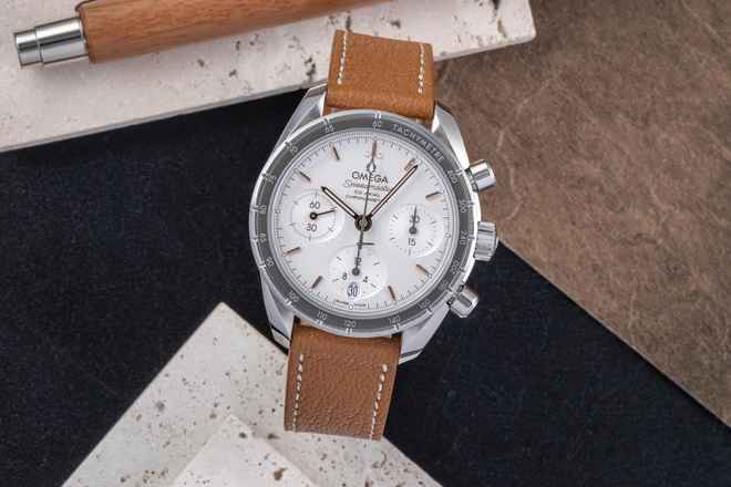  Omega Speedmaster 38 Chronograph Automatik Ref. 324.32.38.50.02.001 