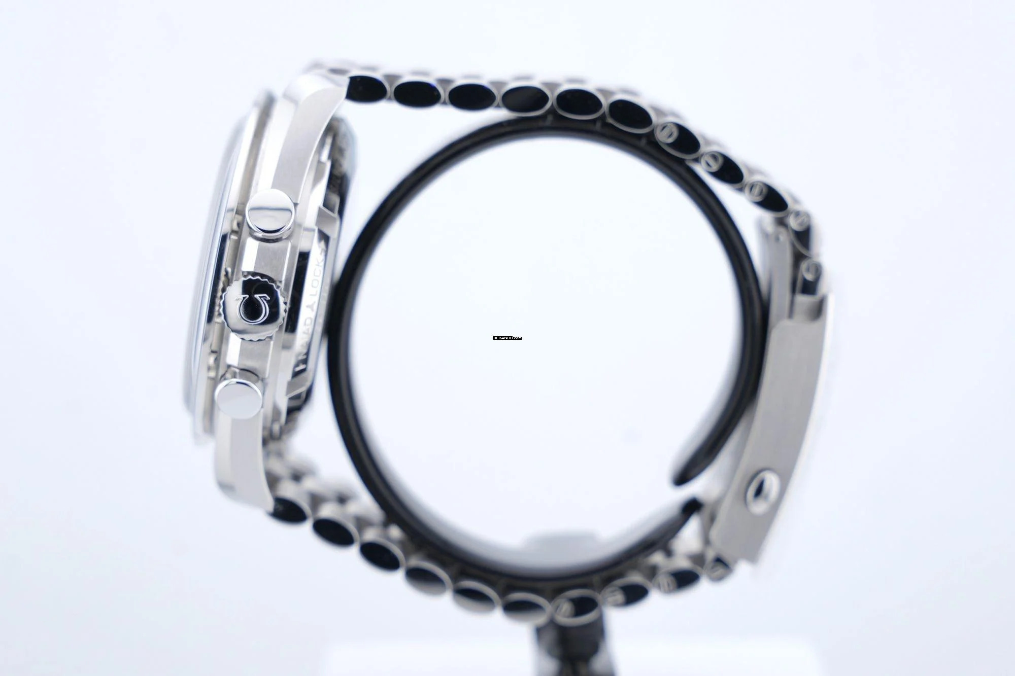  Omega Speedmaster Professional Moonwatch Silver Snoopy Award - UNWORN - With Additional Leather Strap - With Box And Papers - 310.32.42.50.02.001 2024 