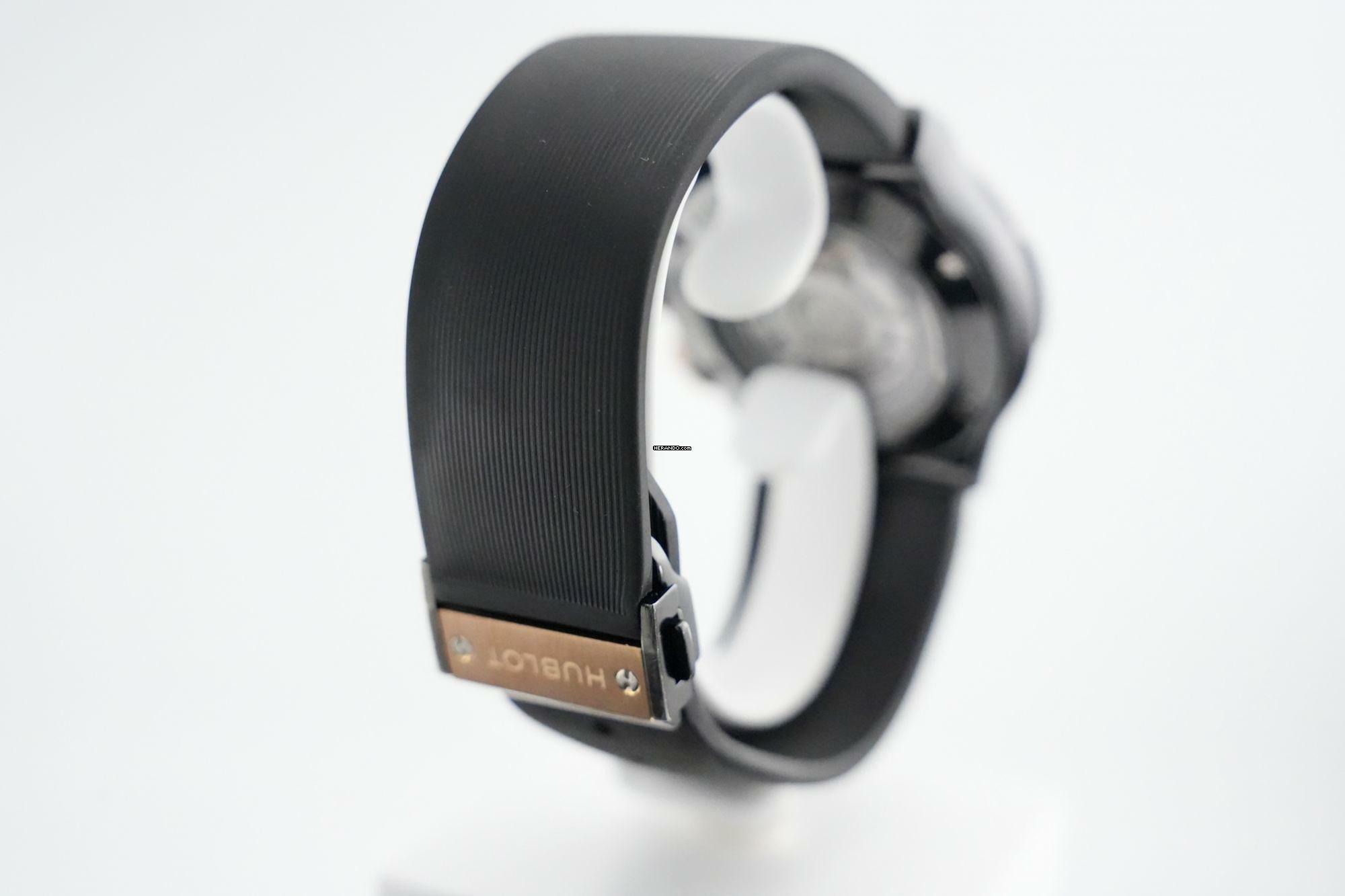  Hublot Classic Fusion Chronograph 45mm Chronograph Ceramic 18k Rose Gold - 521.CO.1781.RX 