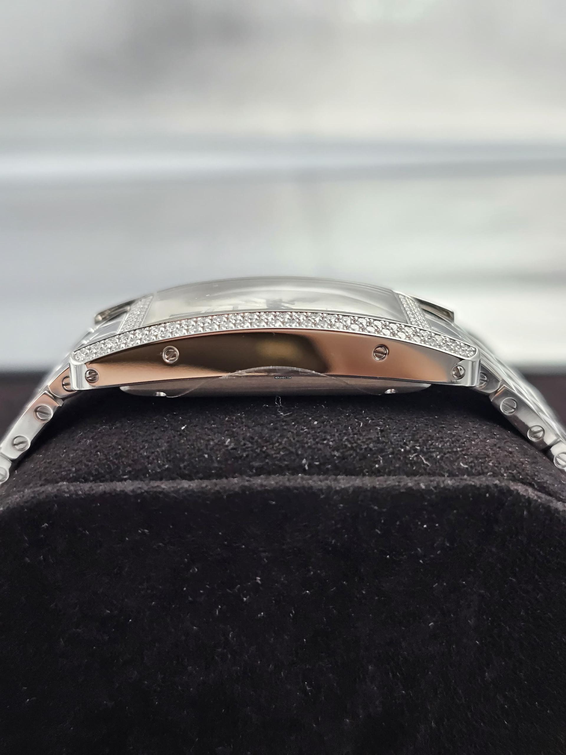 Cartier Tank Américaine 18k Weißgold - factory diamond setting 18k Weißgold - factory diamond setting