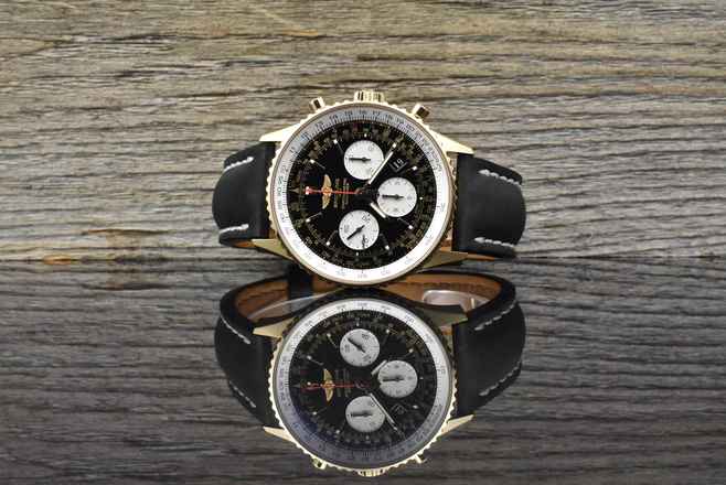  Breitling Navitimer 01 Panda Dial 18k Roségold unpoliert RB012012 Full Set 