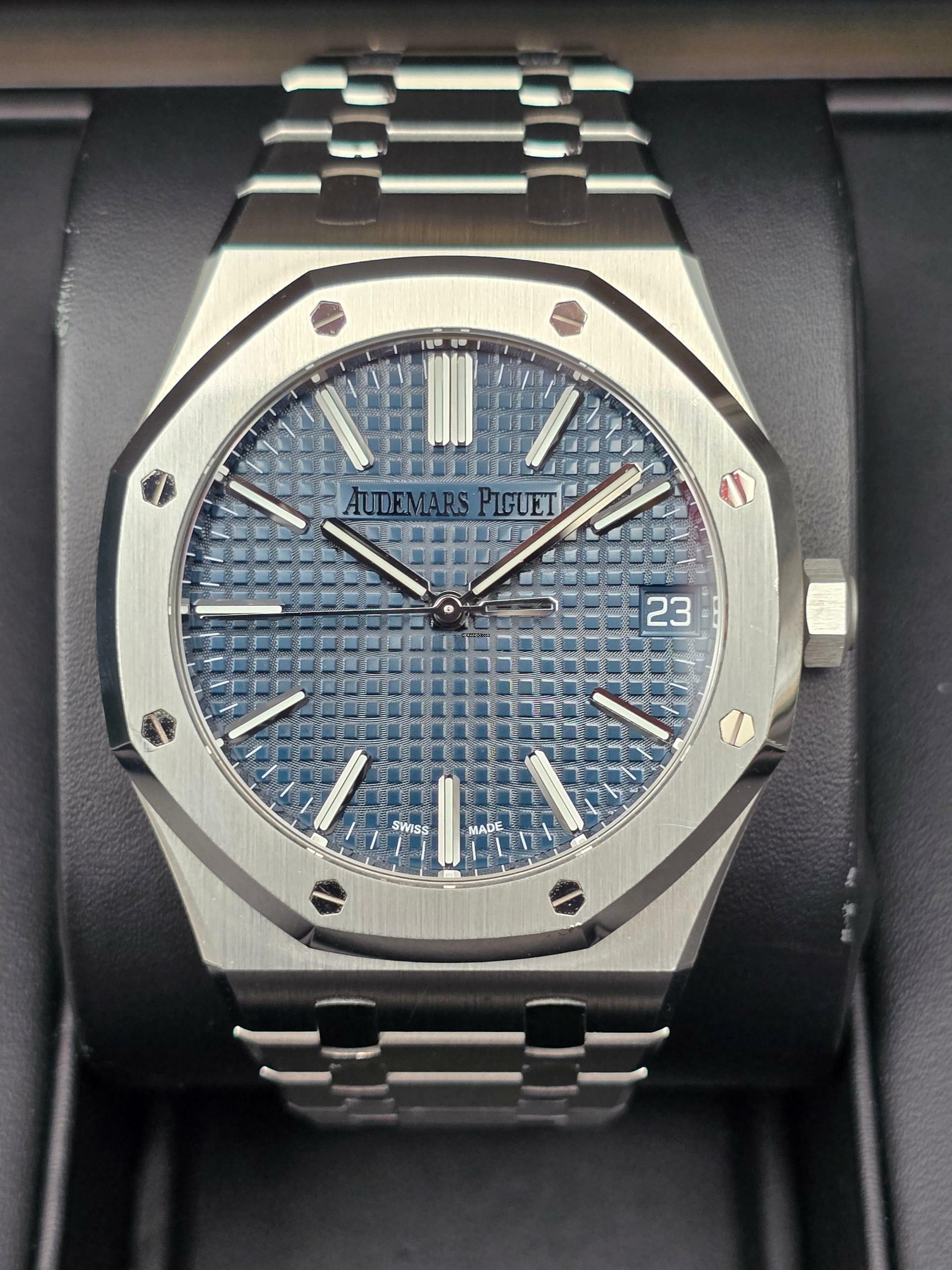 Thumbnail von Audemars Piguet Royal Oak 41mm 15510ST.OO.1320ST.06 Blue Dial Very Good Full Set 2023
