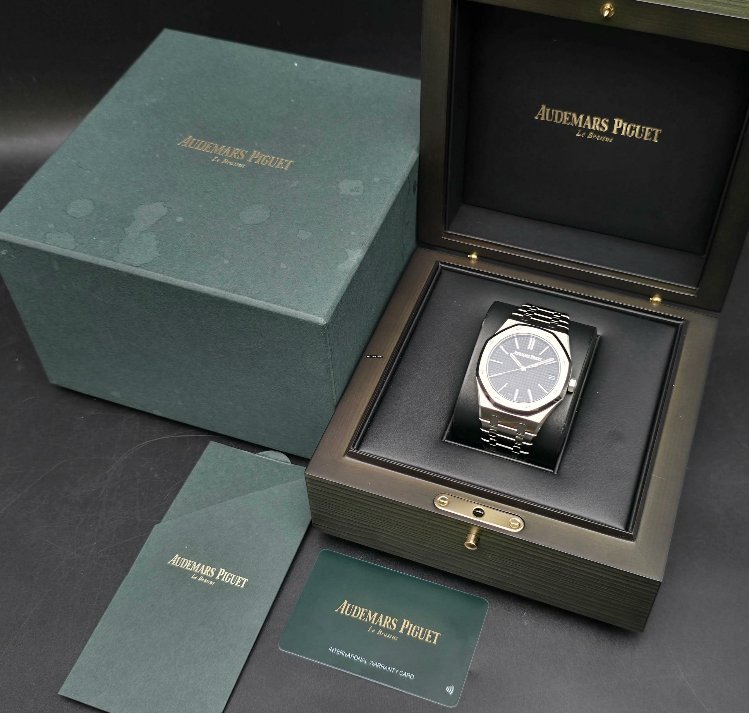 Thumbnail von Audemars Piguet Royal Oak 41mm 15510ST.OO.1320ST.06 Blue Dial Very Good Full Set 2023