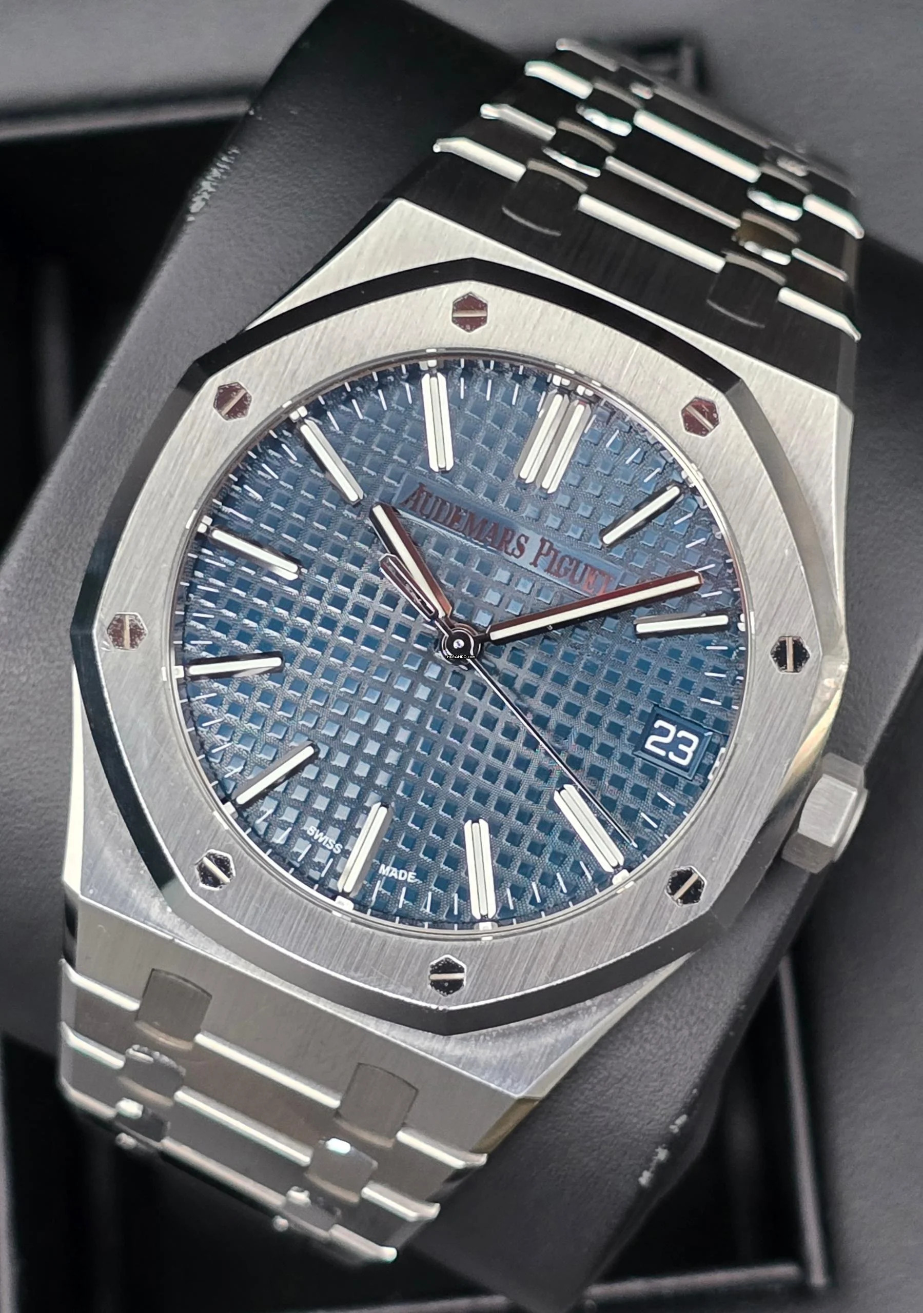 Thumbnail von Audemars Piguet Royal Oak 41mm 15510ST.OO.1320ST.06 Blue Dial Very Good Full Set 2023