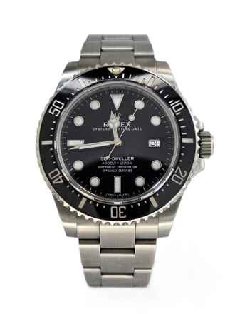  Rolex Sea-Dweller 4000 with Box and Service Paper 
