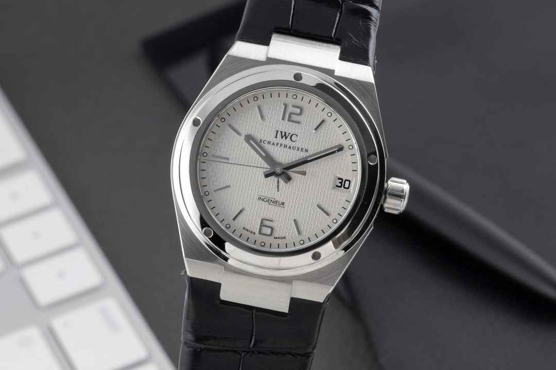  IWC Ingenieur Automatic Midsize Automatik Datum Edelstahl Herrenuhr Ref. IW451502 
