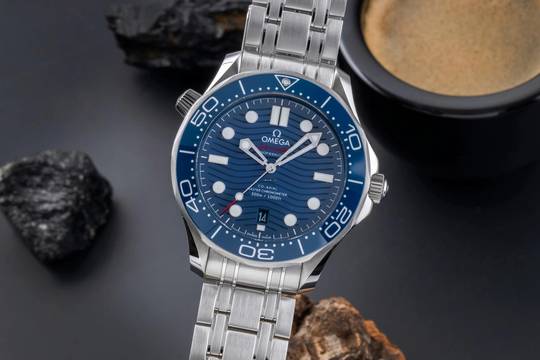  Omega Seamaster Diver 300 M Automatik Herrenuhr 210.30.42.20.03.001 B&P 