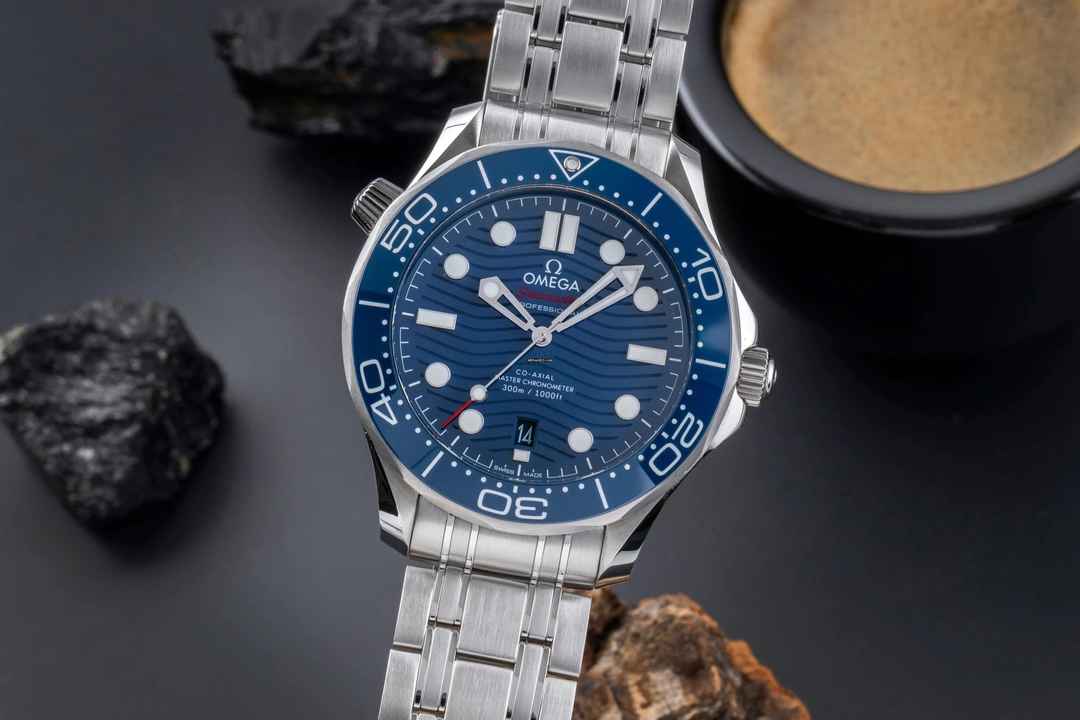  Omega Seamaster Diver 300 M Automatik Herrenuhr 210.30.42.20.03.001 B&P 