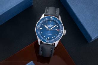 Thumbnail von Blancpain Fifty Fathoms Bathyscaphe Stahl Automatik Ref. 5100-1140-O52A Papiere