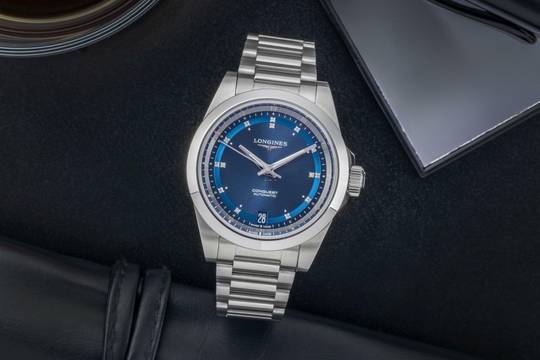  Longines Conquest Stahl Automatik unisex Ref. L3.430.4.97.6 Box & Papiere 2024 