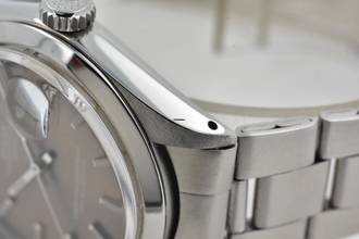 Thumbnail von Rolex Oyster Perpetual Date 1500 - LC100 Grey Dial Vintage