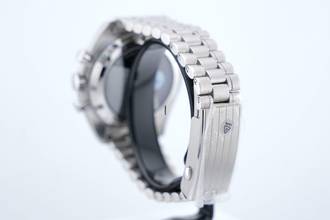 Thumbnail von Omega Speedmaster Professional Moonwatch Silver Snoopy Award - UNWORN - With Additional Leather Strap - With Box And Papers - 310.32.42.50.02.001 2024