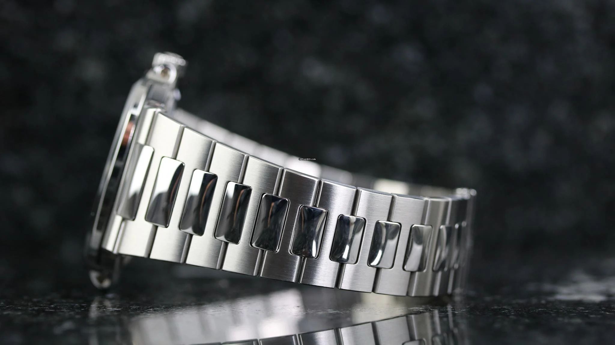 Thumbnail von Patek Philippe Nautilus Steel - Blue - New Calibre - New - Fullset - 09/2020