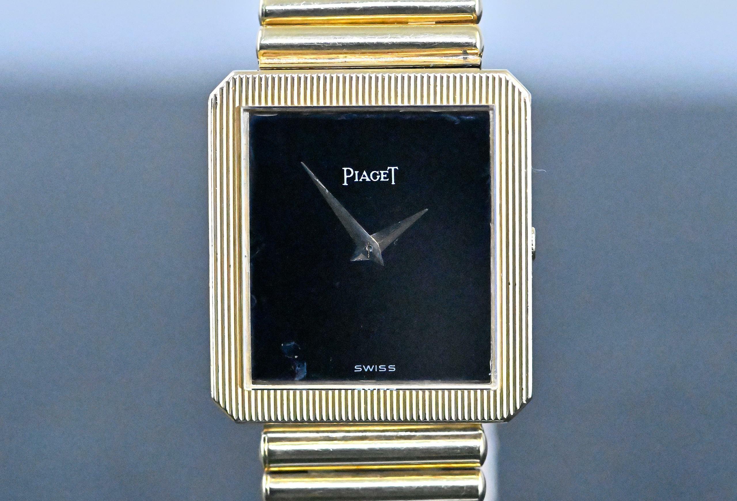 Thumbnail von Piaget Protocole rare Vintage 9154 | Onyx Dial | yellow gold bracelet