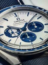 Thumbnail von Omega Speedmaster Professional Moonwatch 310.32.42.50.02.001 Speedmaster 'Silver Snoopy Award' SOFORT VERFÜGBAR Okt. 2025 Sofort verfügbar-Deutsche Auslieferung-Full Set!