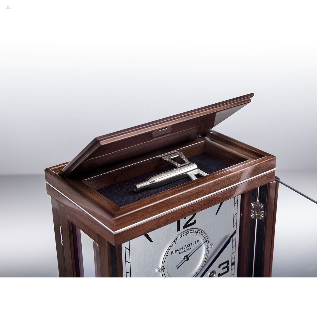 Thumbnail von Metrica II – Moderne Tischuhr mit 15 Tage Werk