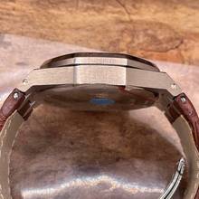 Thumbnail von Audemars Piguet Royal Oak Chronograph Royal Oak Chronograph 39 Weißgold - Ref. 26022BC.OO.D002CR.01 Extract requested from AP