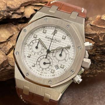  Audemars Piguet Royal Oak Chronograph Royal Oak Chronograph 39 Weißgold - Ref. 26022BC.OO.D002CR.01 Extract requested from AP 