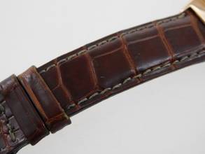 Thumbnail von Jaeger-LeCoultre Reverso Classique Classic Art Deco 18 Karat Rosegold mit Krokoband und original Schließe 18 Karat Rosegold im Top Zustand 23 x 38mm Handaufzug