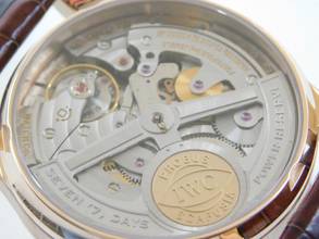 Thumbnail von IWC Portugieser Automatik Portuguese 18 Karat Rosegold 42mm mit großer Faltschließe im Neu Zustand 7 Tages Werk Kaliber C 51010 mit Glasboden wie Neu 42 mm