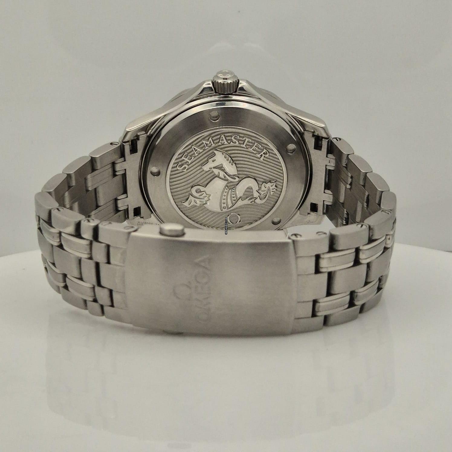 Thumbnail von Omega Seamaster Diver 300 M Cerâmica 41mm automático Completo