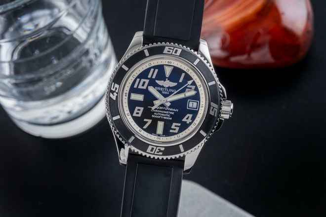 Breitling Superocean 42 Black Dial Edelstahl Automatik Herrenuhr Ref. A17364 