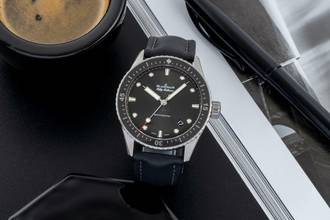 Thumbnail von Blancpain Fifty Fathoms Bathyscaphe Stahl Automatik Ref. 5000-1110-B52A Papiere