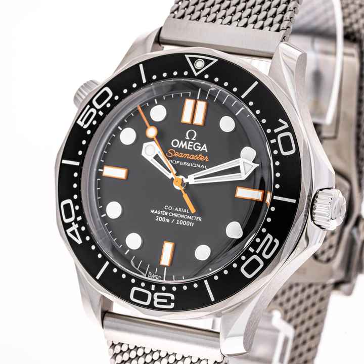  Omega Seamaster Diver 300 M Orange – 210.30.42.20.01.018 – NEW &amp; Unworn – 11/2025 Full Set 