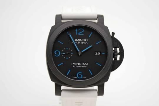  Panerai Luminor Marina Carbotech 44 mm PAM01661 