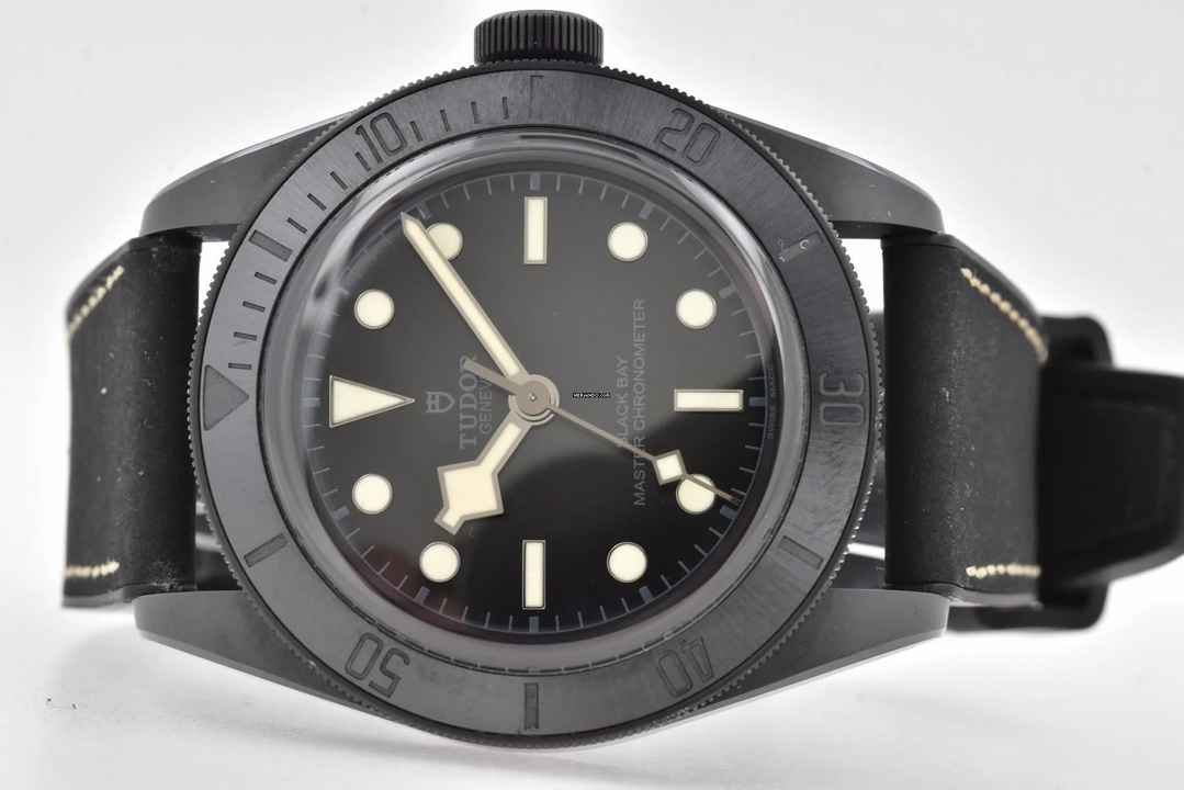  Tudor Black Bay Heritage Black Bay Ceramic Keramik 79210CNU 41mm Black 