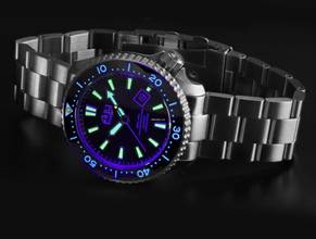 Thumbnail von UMF Ruhla Herren Uhr ETA 2826-2 Automatik Limitiert NVA Kampfschwimmer Limitiert auf 99 Stück mit Gravur , 100 ATM