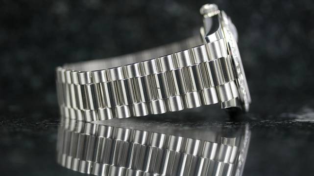  Rolex Day-Date 40 Platin Baguette TBR - Top Condition - Fullset - 02/2021 