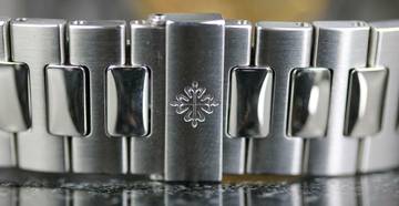 Thumbnail von Patek Philippe Nautilus Steel - Blue - like New - Fullset - 2011