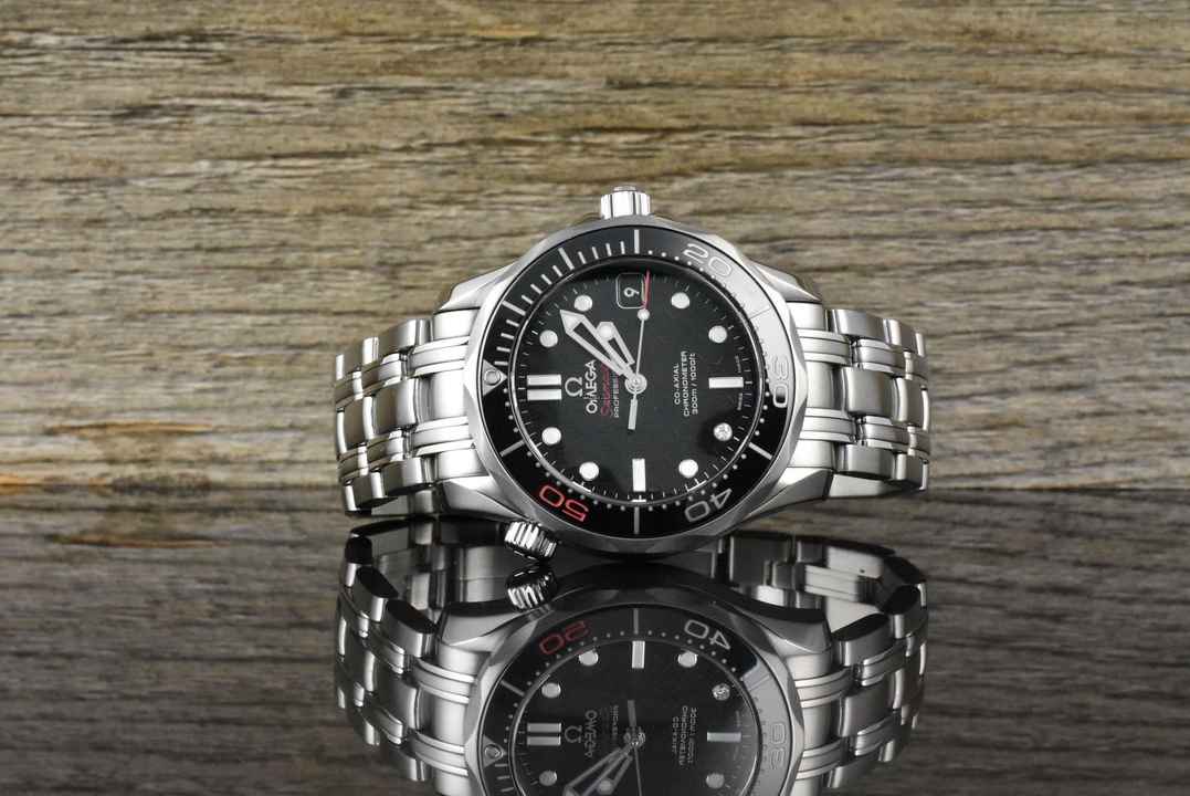  Omega Seamaster Diver 300 M Co Axial James Bond James Bond 50th Anniversary - Full Set 