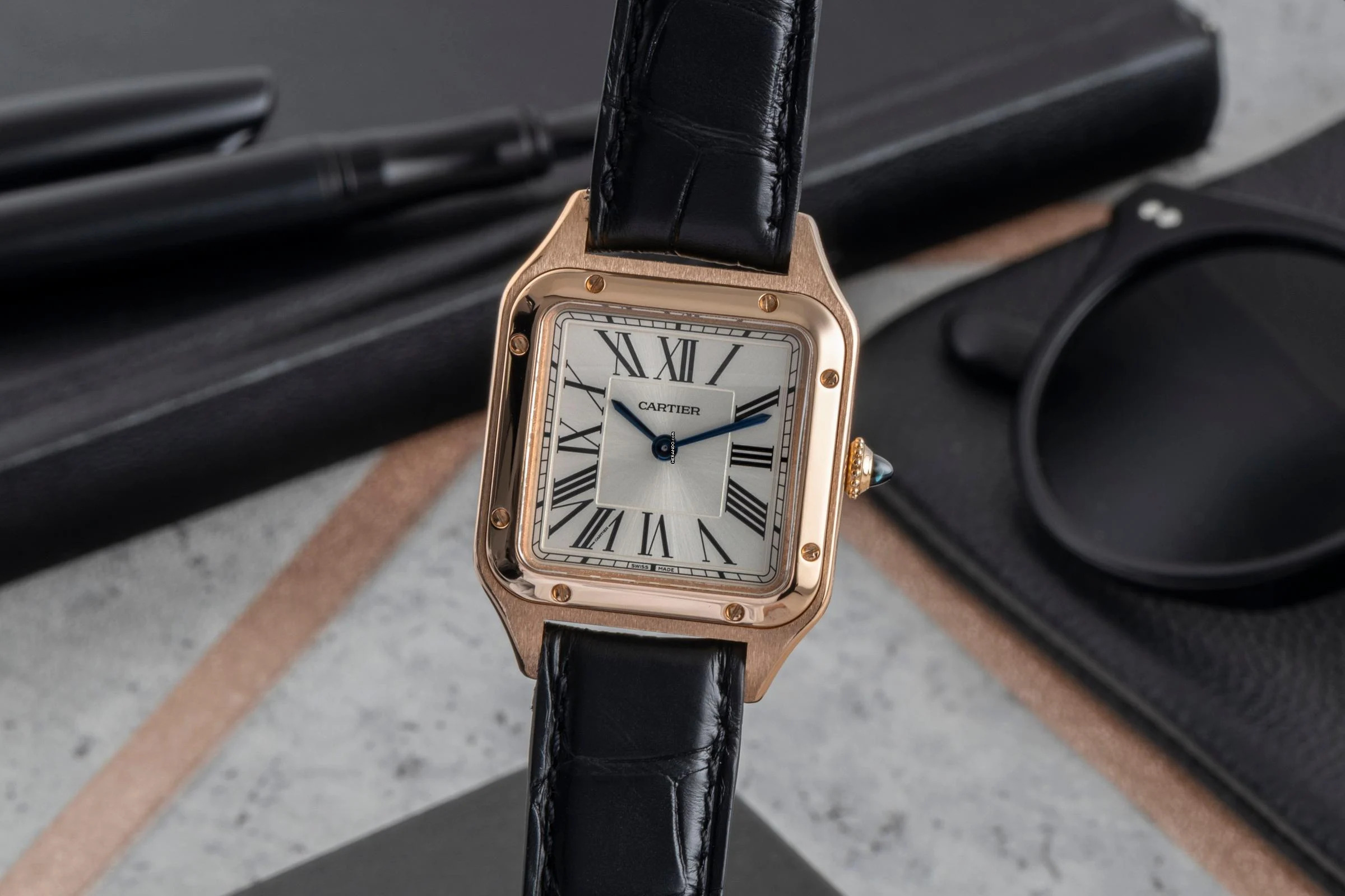 Cartier Santos Dumont 18k Rotgold Quarz Damenuhr WGSA0022 4212