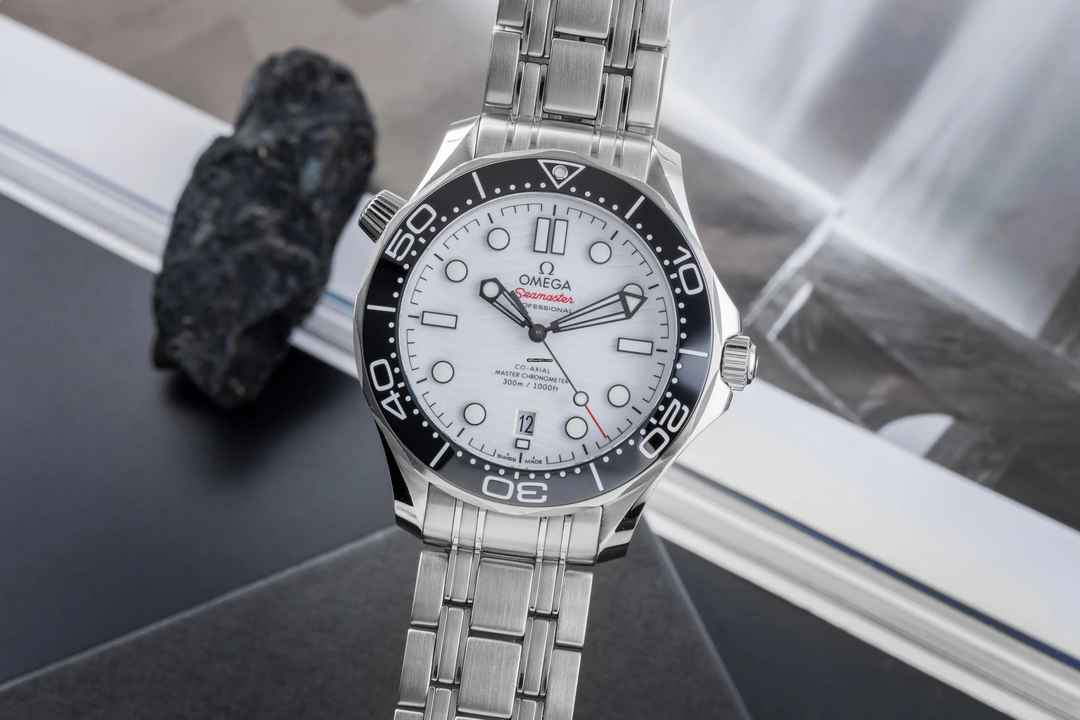  Omega Seamaster Diver 300 M Stahl Automatik Ref. 210.30.42.20.04.001 