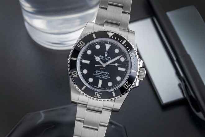  Rolex Submariner (No Date) Stahl Automatik Herrenuhr Ref. 114060 B&P 2016 LC100 