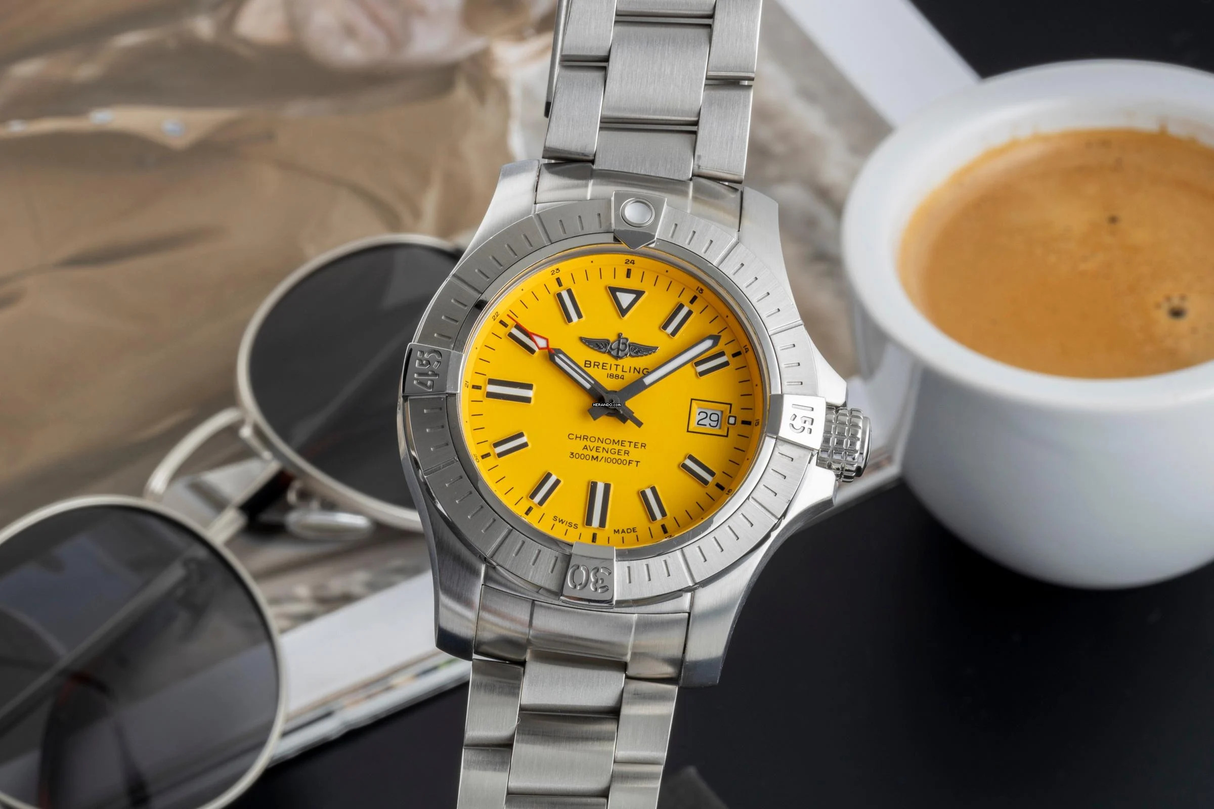  Breitling Avenger Seawolf Yellow Stahl Automatik Herrenuhr Ref A17319101I1A1 B&P 