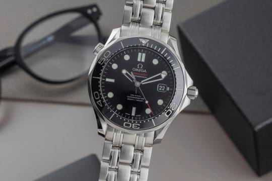  Omega Seamaster Diver 300 M Stahl Automatik Herrenuhr 212.30.41.20.01.003 B&P 