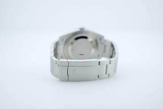 Thumbnail von Rolex Oyster Perpetual 41 Green Dial - With Box And Papers - 124300 2022