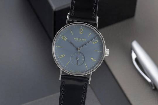  NOMOS Tangente Super 30 Hausmausgrau Stahl Handaufzug Limited B&P 2005 