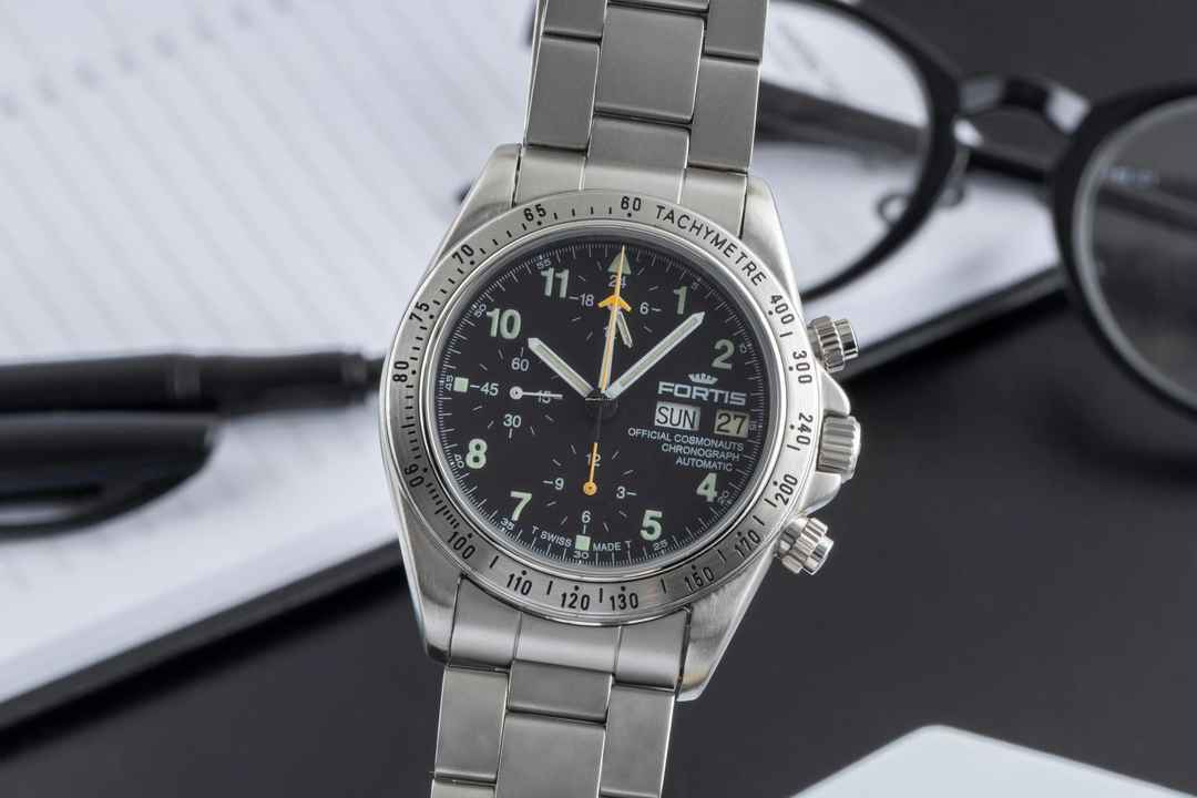  Fortis Cosmonauts Chronograph Lemania 5100 Stahl Herrenuhr Ref. 602.10.142 B&P 