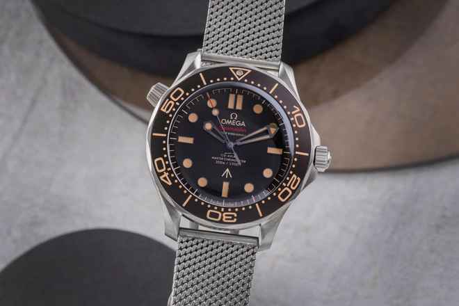  Omega Seamaster Diver 300 M James Bond 007 Titan Automatik Ref. 210.90.42.20.01.001 Papiere 
