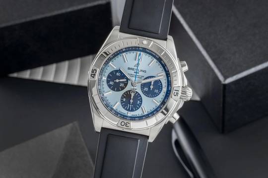  Breitling Chronomat Chronograph Stahl / Platin Ref. PB0134101C1S2 B&P 2022 