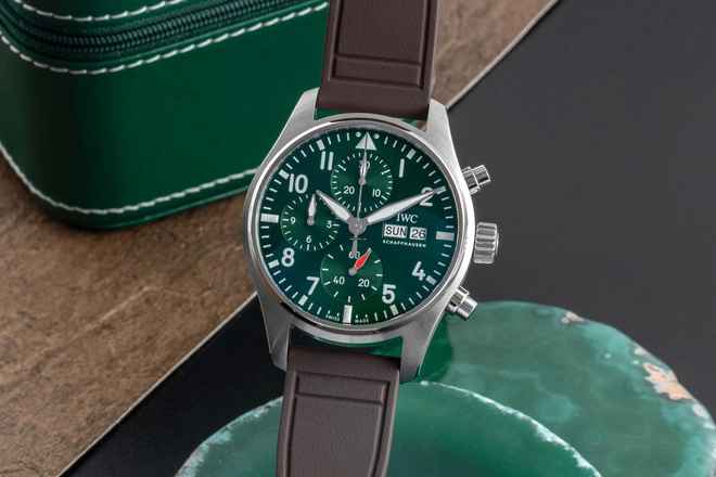 IWC Fliegeruhr Chronograph Pilot Chronograph Green Stahl Automatik Ref. IW388103 B&P 2021 