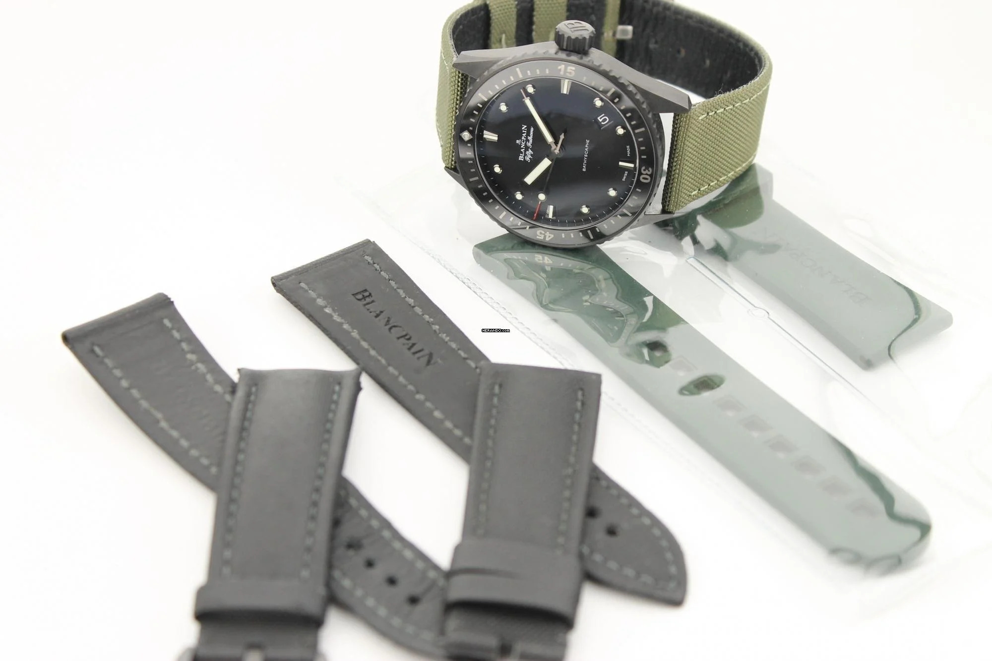 Thumbnail von Blancpain Fifty Fathoms Bathyscaphe Ceramic 43MM Box+Papers 5000-0130-B52A 2019