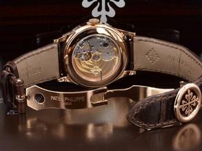 Thumbnail von Patek Philippe Annual Calendar Complicazioni 5396r-011 Annual Calendar Rose Gold New 2025 - Full Set